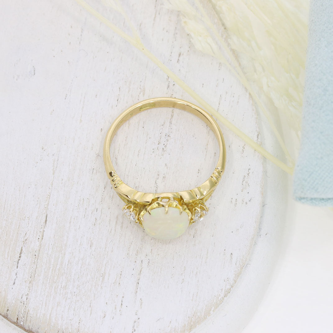 Pre Owned 18ct Yellow Gold Oval Opal & Round Diamond Ring
