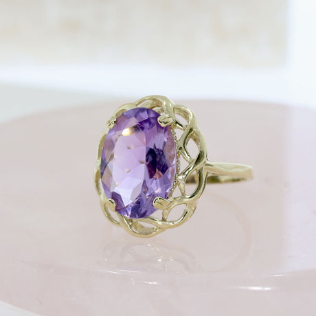 Pre Owned 9ct Yellow gold Fancy Amethyst Ring