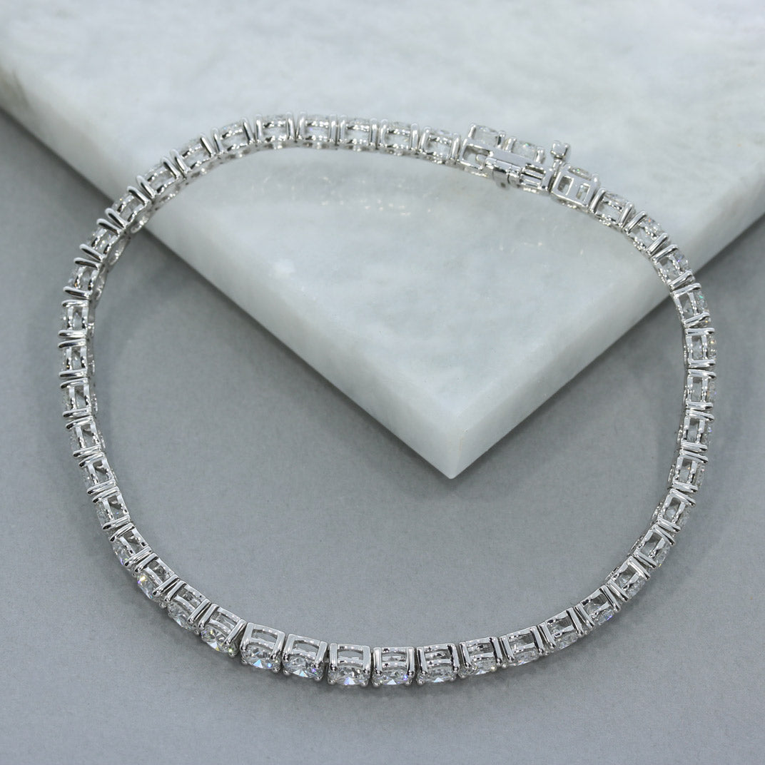 Pre Order 9ct White Gold Claw Set Lab Diamond Line Bracelet 10.00ct