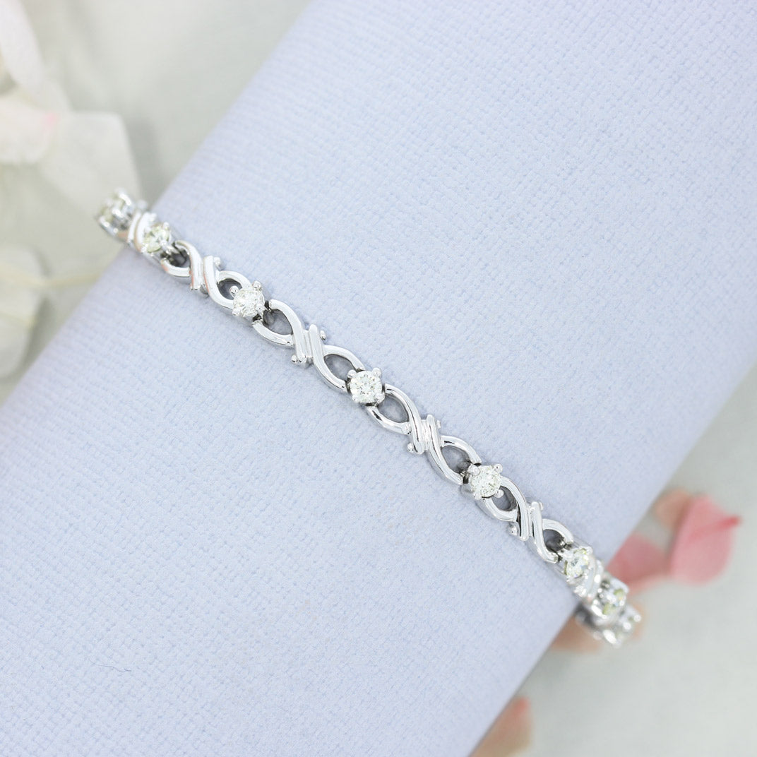 9ct White Gold Fancy Link Diamond Bracelet 1.06ct