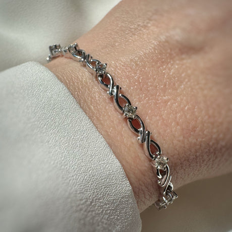 9ct White Gold Fancy Link Diamond Bracelet 1.06ct