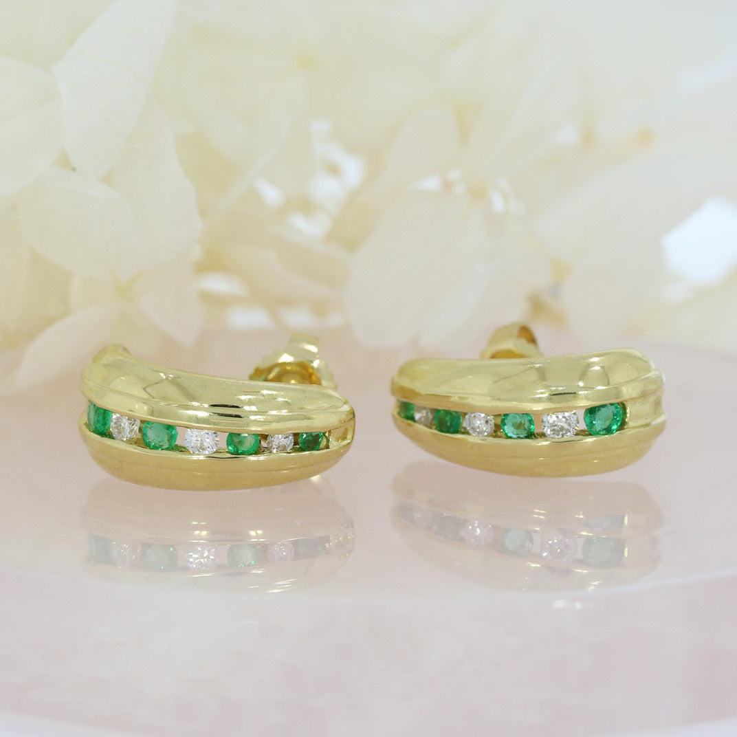 18ct Yellow Gold Stud Earrings With Emeralds & Diamonds