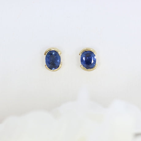 9ct Yellow Gold Oval Shape Sapphire Stud Earrings
