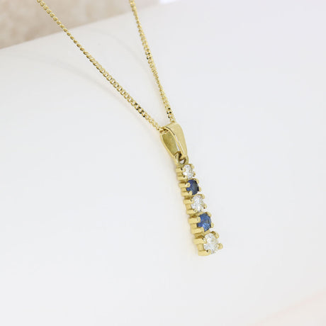 18ct Yellow Gold Sapphire & Diamond Pendant On an 18ct 18" Chain