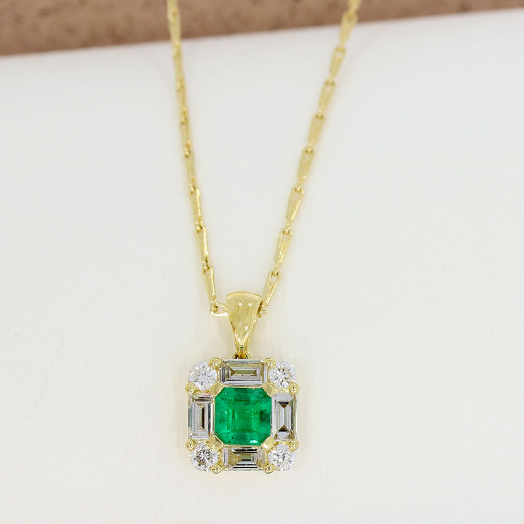 18ct Yellow Gold Emerald & Diamond Pendant on a 16inch 18ct Chain