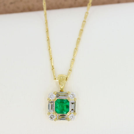 18ct Yellow Gold Emerald & Diamond Pendant on a 16inch 18ct Chain
