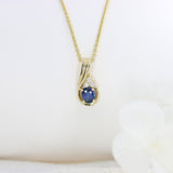 9ct Gold Sapphire & Diamond Swirl Pendent On a 9ct Gold 18 ''Chain
