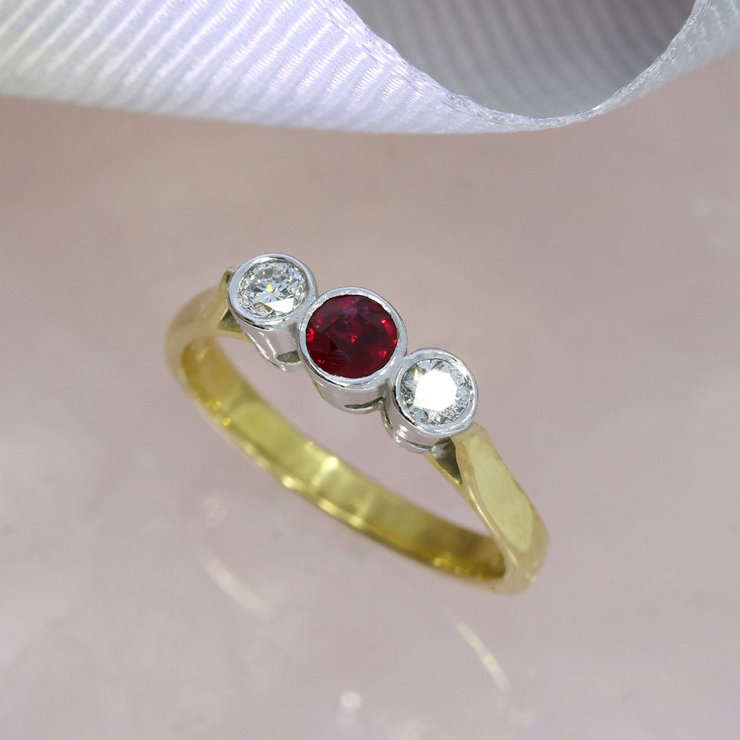 18ct Gold 3 stone Ruby & Diamond Ring