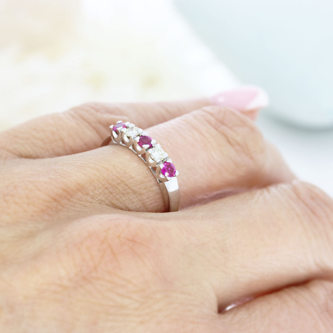 18ct White Gold Ruby & Diamond 5 Stone Claw Set Eternity Ring