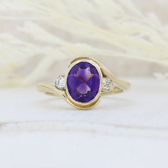9ct Yellow Gold Oval Amethyst & Diamond Dress Ring