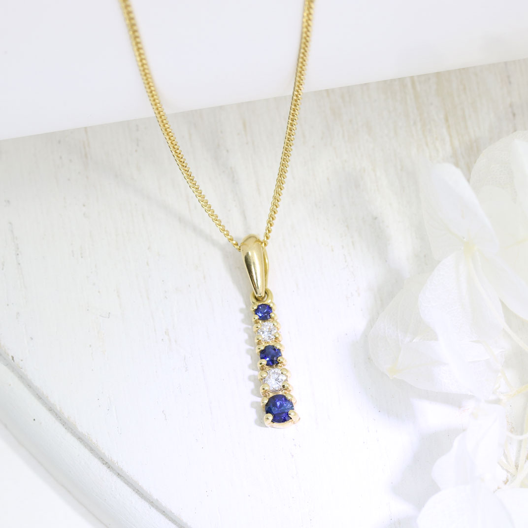 18ct Yellow Gold Sapphire & Diamond Graduated Claw Set Drop Pendant 18" Chain
