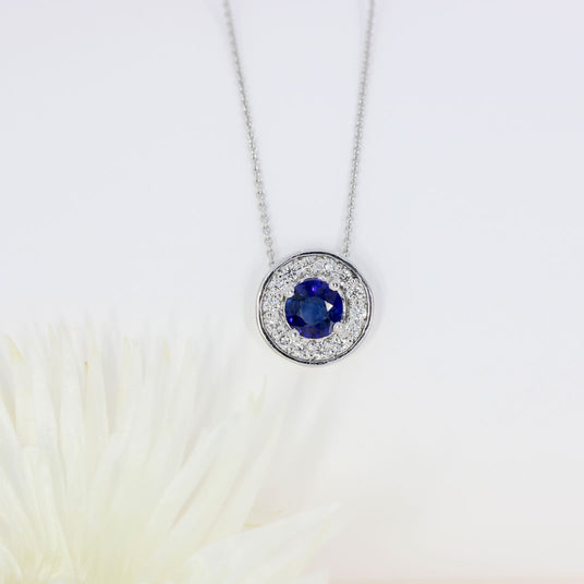18ct White Gold Round Sapphire and Diamond Cluster Halo Pendant On a 18ct 18" Chain