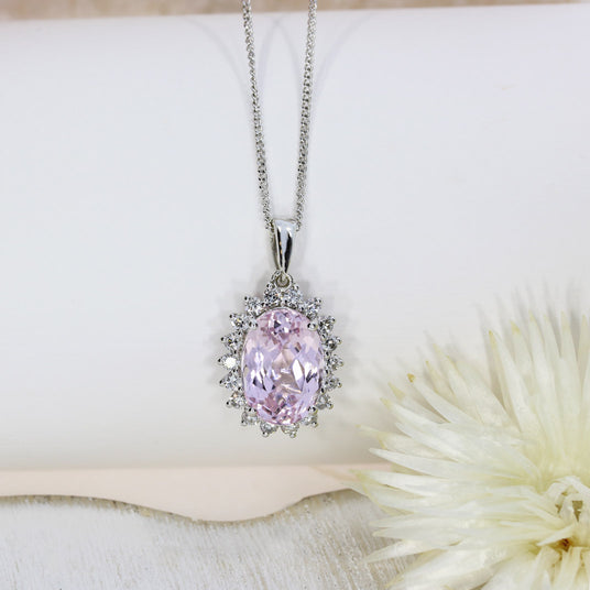 18ct White Gold Oval Kunzite & Diamond Cluster Pendant On a 18" Fine Curb Chain