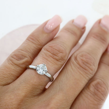 Pre Owned Certified Platinum Brilliant Cut Diamond Solitaire Ring 1.06 G SI2