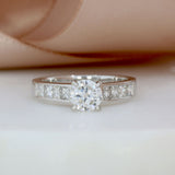 Pre Owned Certified 18ct Gold Diamond Solitaire With Shoulder Stones