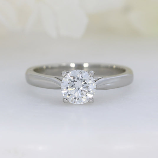 Pre Owned Platinum Round Brilliant Diamond Solitaire Ring Estimated 1.00ct SI2 F/G