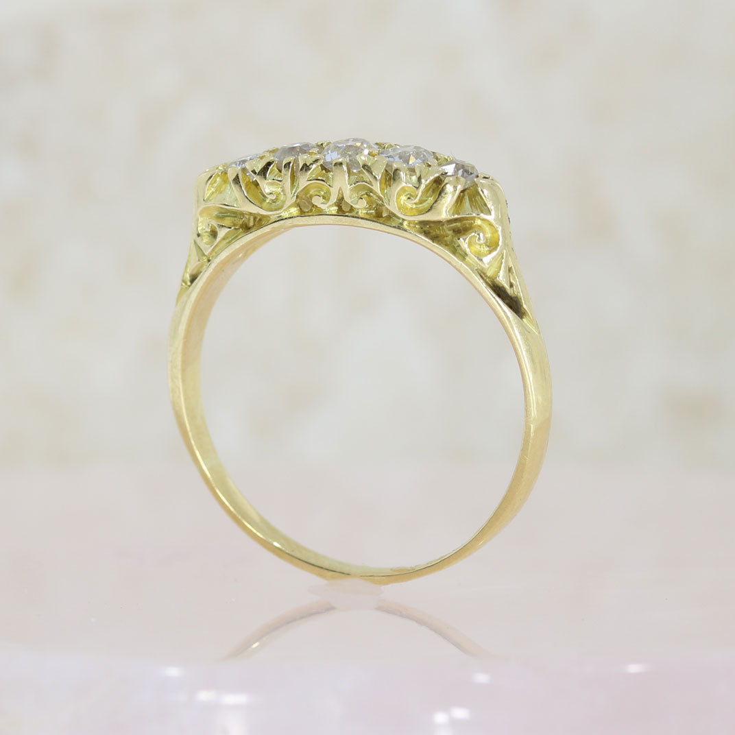Pre Owned 18ct Yellow Gold 5 Graduating Diamond Set Boat Ring 0.33ct