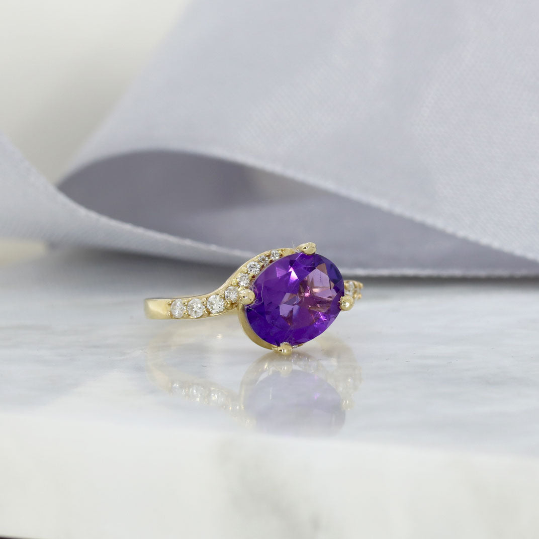 9ct Gold Oval Amethyst & Diamond Fancy Cross Over Ring