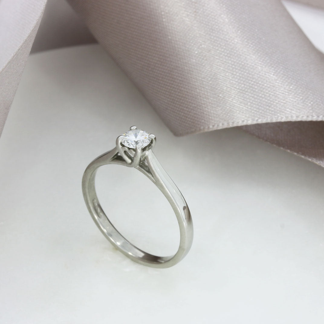 Pre Owned GIA Certified Diamond Solitaire Ring D VS1 0.30ct