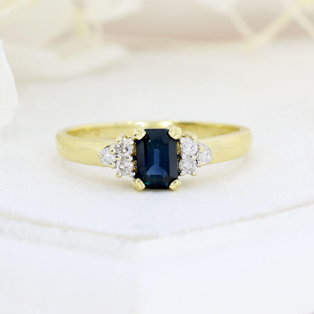 Pre Owned 18ct Gold Emerald Cut Sapphire & Diamond Dress Ring