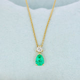 18ct Gold Pear Shape Emerald & Trillian Shape Diamond Pendant on 18ct 18" Chain