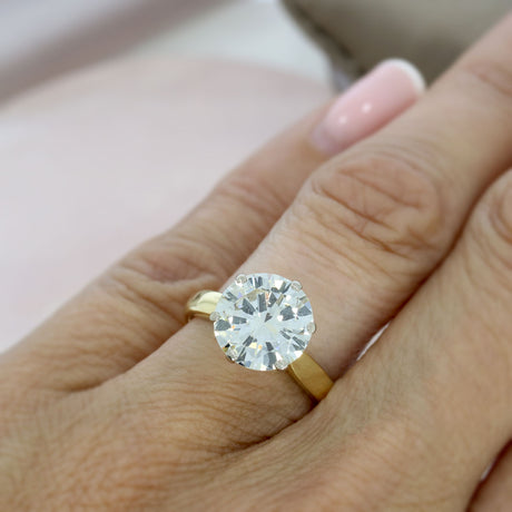 Pre Owned 18ct Yellow Gold 6 Claw Brilliant Cut Natural Diamond Solitaire Ring 3.88ct