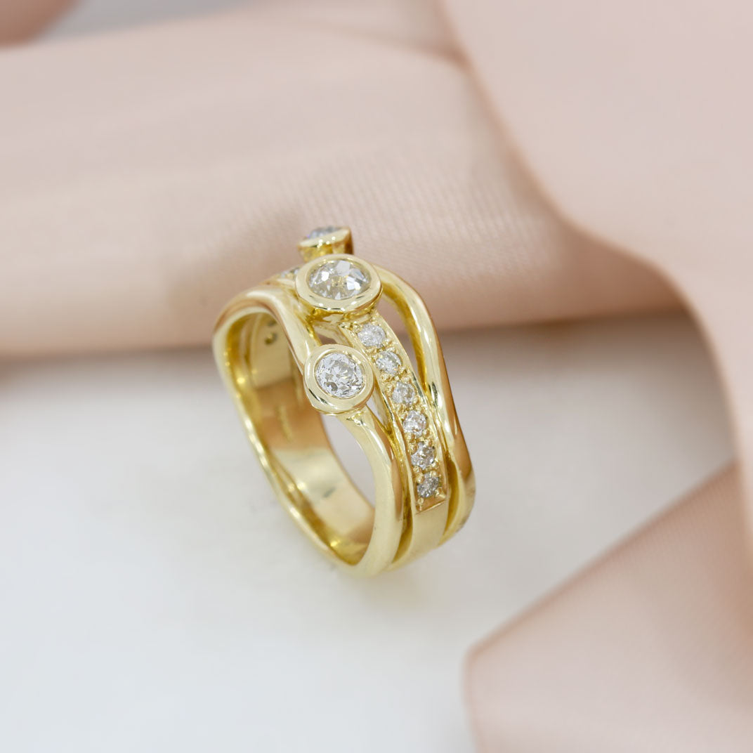 9ct Yellow Gold 3 Row Diamond Bubble Ring 0.80ct