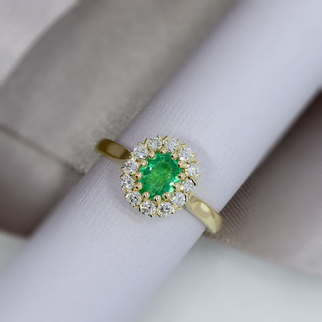 18ct Yellow Gold Oval Emerald &amp; Round Diamond Cluster Ring