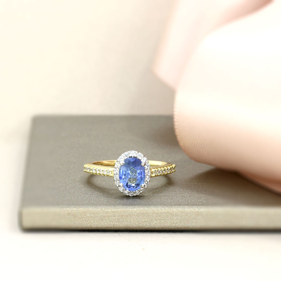 18ct Gold Natural Sapphire & Lab Grown Diamond Halo Ring