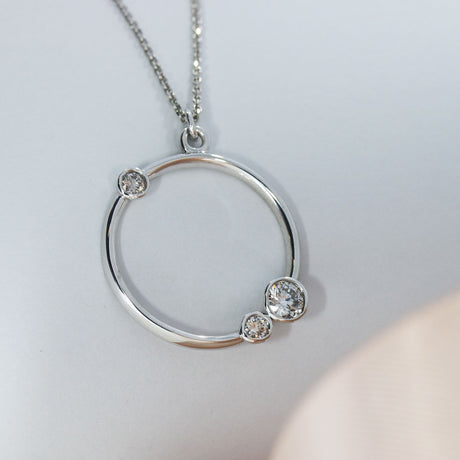 18ct Gold Circle Pendant with Lab Grown Diamonds 0.41ct