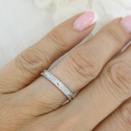 Platinum Wedding Ring with Claw Set Laboratory Grown Diamonds to Both Sides 0.28ct