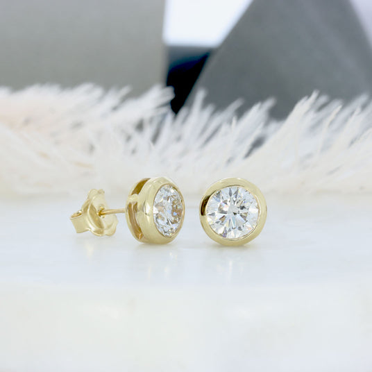 9ct Yellow Gold Rub Over Set Lab Grown Diamond Stud Earrings 2.50ct