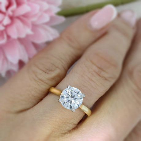 18ct Yellow Gold 4 Claw Set Round Brilliant Cut Certified Lab Grown Diamond Solitaire 3ct