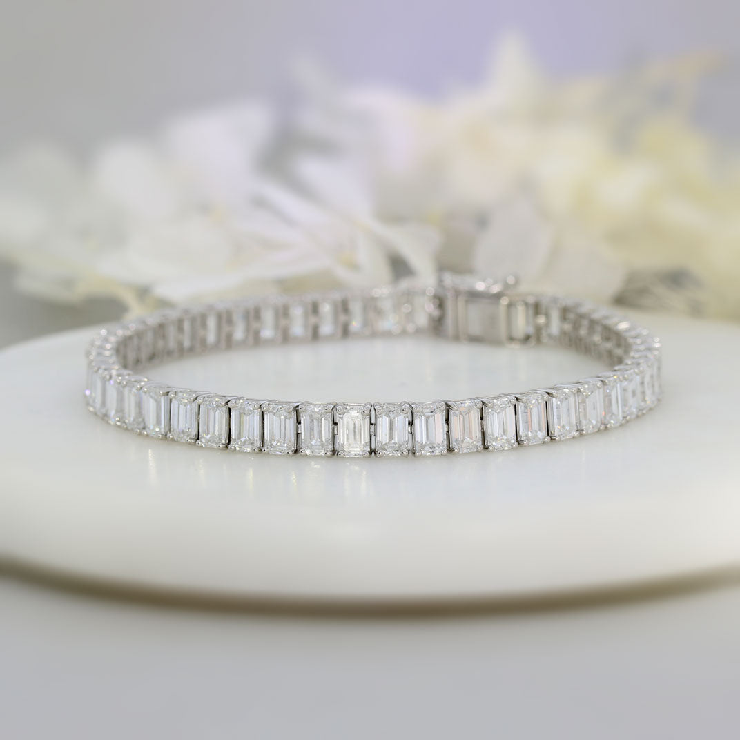 9ct White Gold Emerald Cut Laboratory Diamond Claw Set Line Bracelet 16.00ct