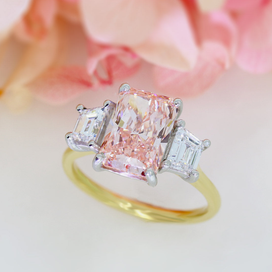 18ct & Plat Certified Fancy Vivid Pink Lab Diamond with Trapezoid Shoulders 3.92ct