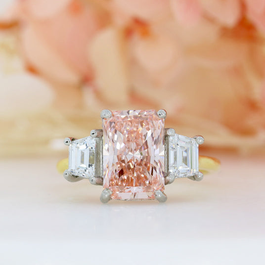 18ct & Plat Certified Fancy Vivid Pink Lab Diamond with Trapezoid Shoulders 3.92ct