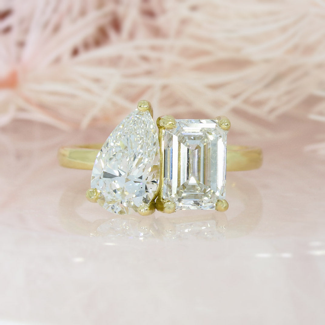 18ct Certified Emerald Cut & Pear Shape Lab Diamond Toi et Moi Ring 3.52ct