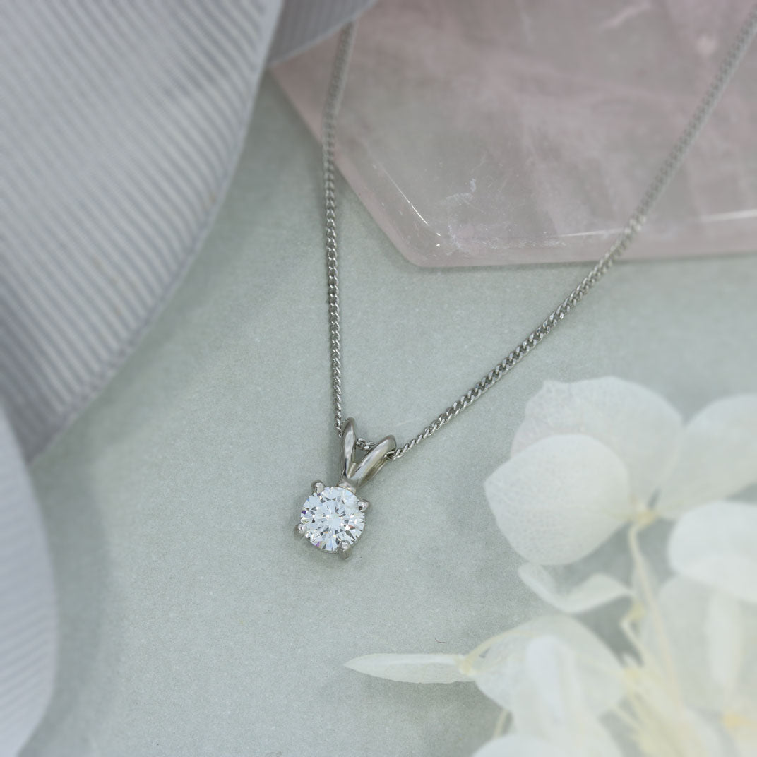 9ct White Gold 4 Claw Certified Lab Diamond Pendant 0.50ct 20" Chain