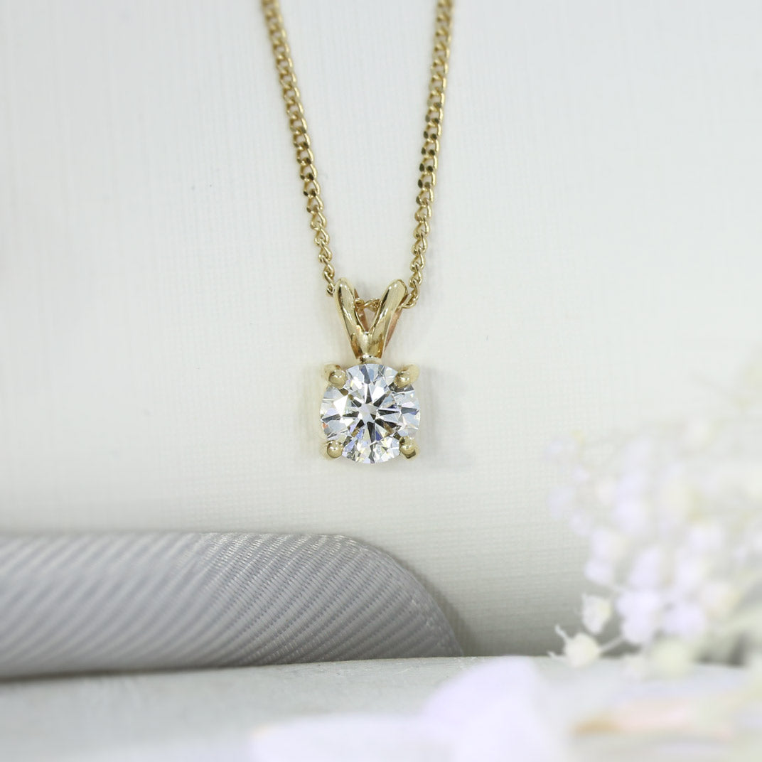 9ct Yellow Gold Certified Lab Grown Diamond Pendant 1ct D VS1 18" Chain
