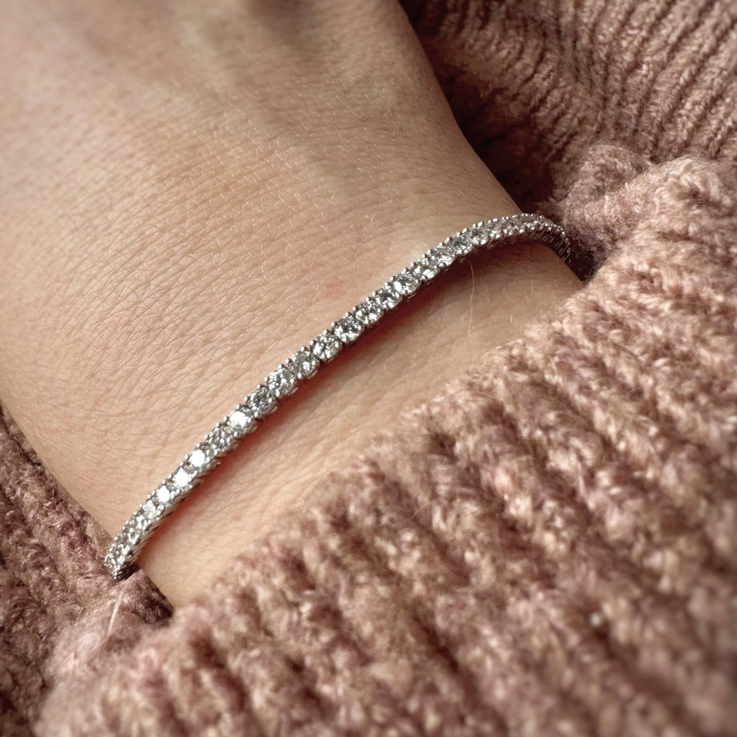 9ct White Gold Claw Set Lab Diamond Line Bracelet 3.00ct