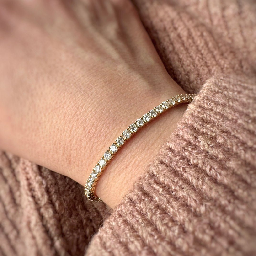 9ct Yellow Gold Claw Set Lab Diamond Line Bracelet 5.00ct