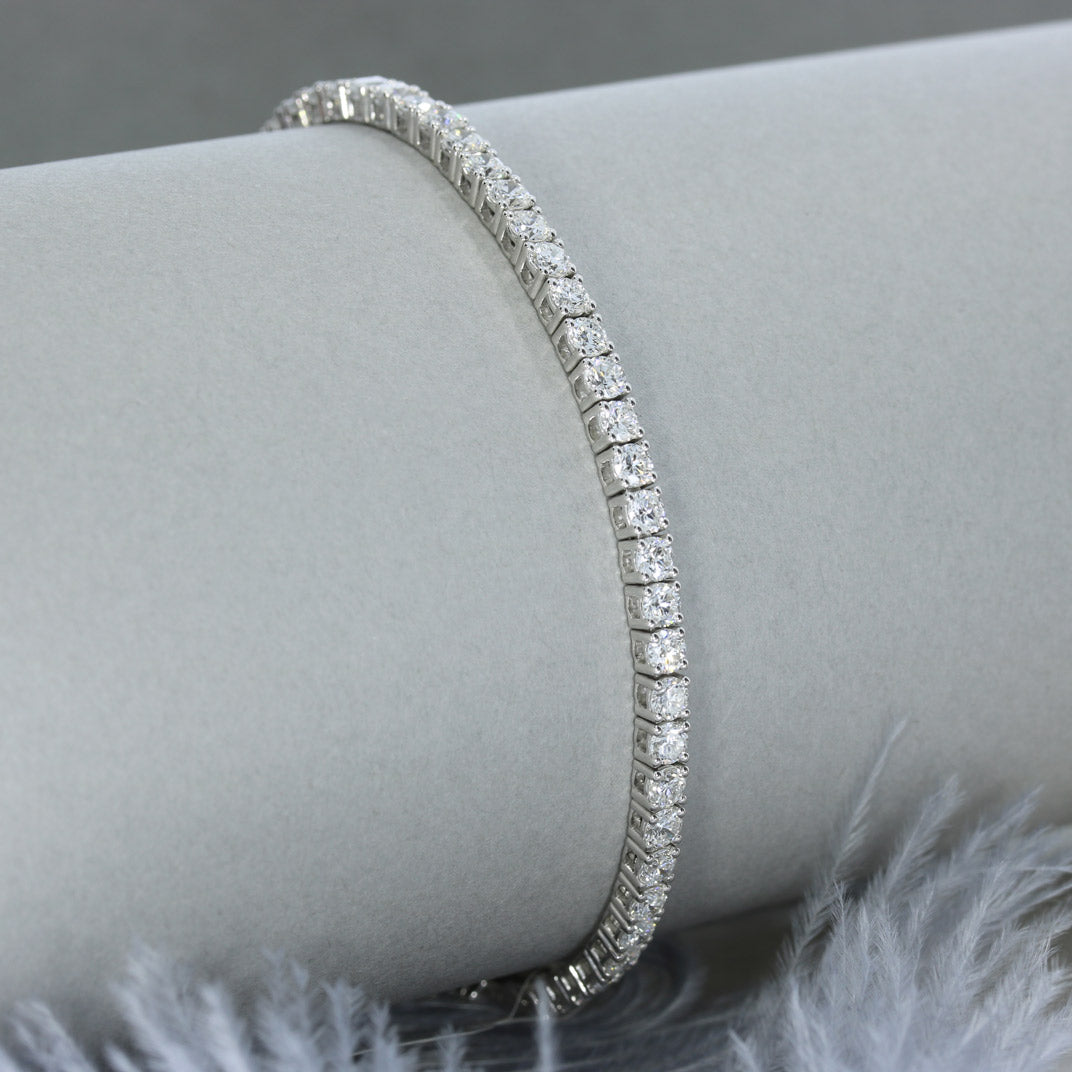9ct White Gold Claw Set Lab Diamond Line Bracelet 5.00ct