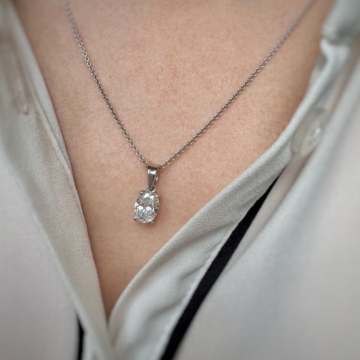 9ct White Gold Oval Lab Grown Diamond Pendant 1.05ct 20" Chain