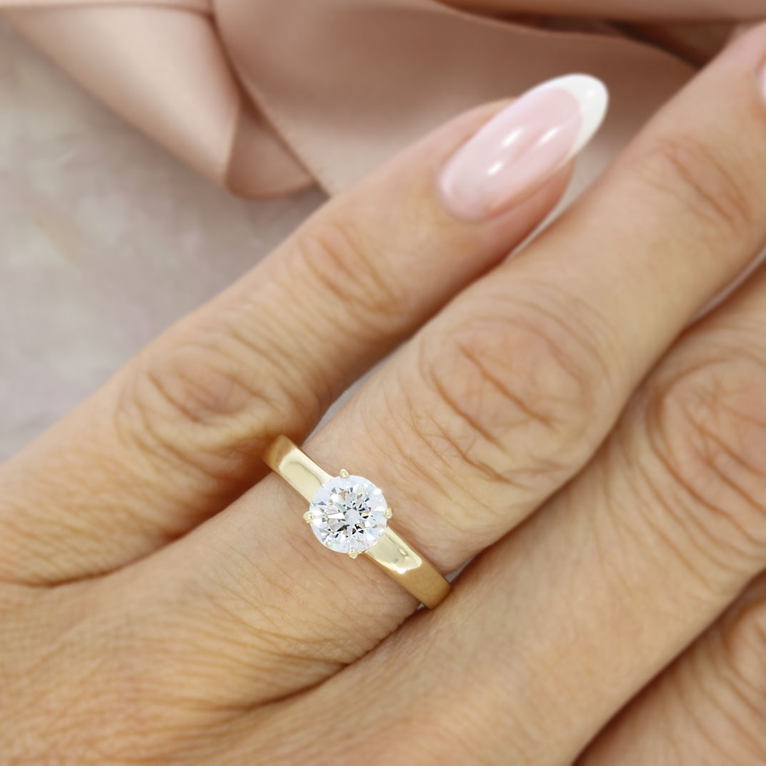 10ct Yellow Gold 4 Claw Set Round Lab Grown Diamond Solitaire Ring 1.05ct