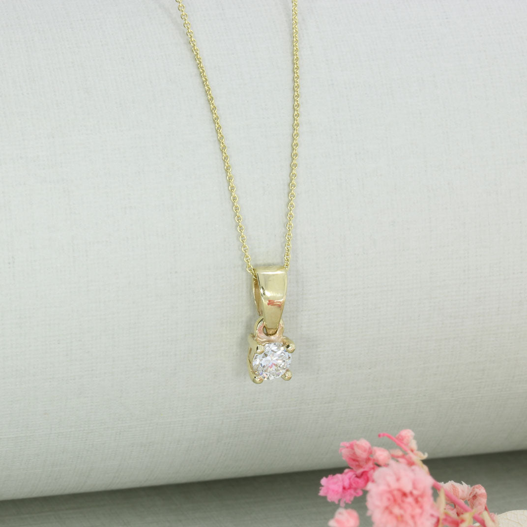 9ct Gold Lab Grown Diamond Single Stone Pendant 0.27ct on a 20inch Chain