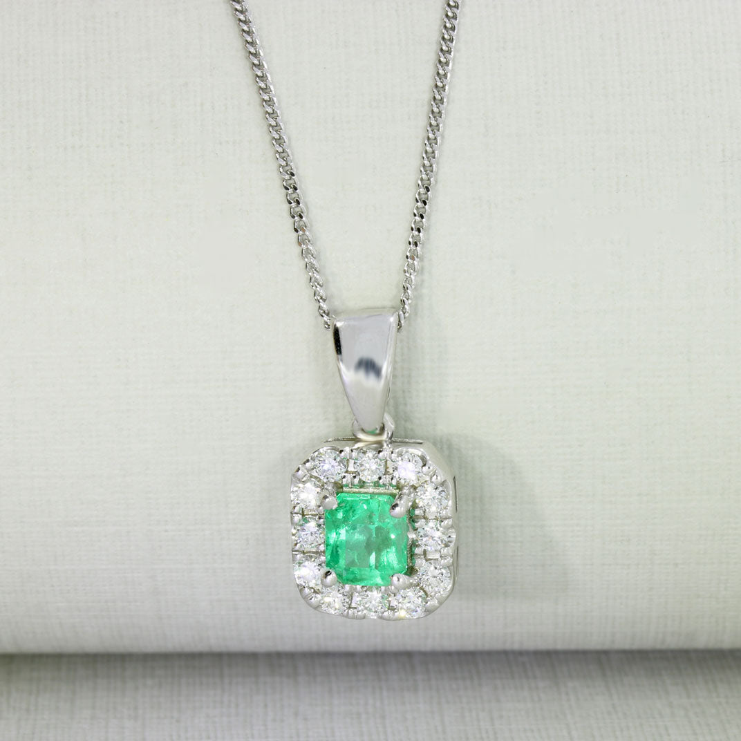 9ct Gold Square Columbian Emerald & Lab Grown Diamond Cluster Pendant & Chain