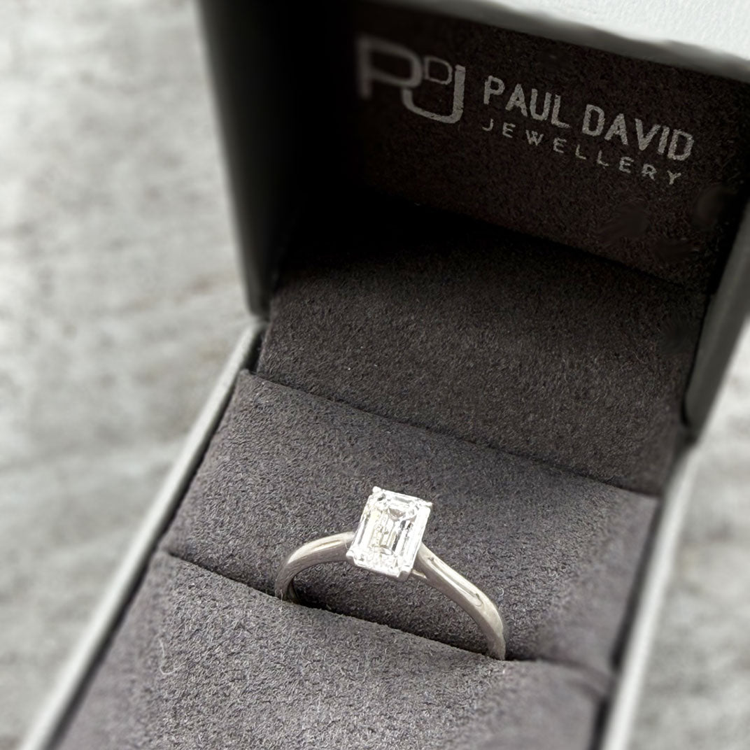 9ct Gold Claw Set Emerald Cut Lab Grown Diamond Solitaire Ring 1.00ct