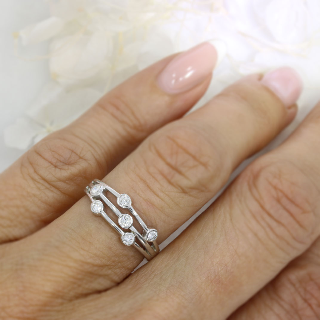 9ct Gold 3 Row Scatter Ring Bubble Ring with Lab Grown Diamonds 0.20ct