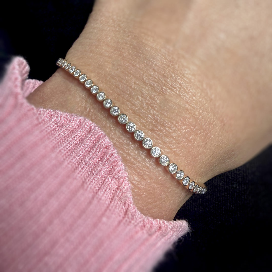 9ct Yellow Gold Round Lab Grown Diamond Rubover Set Line Bracelet 2.08ct