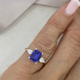 9ct Gold & Platinum Tanzanite & Pear Shaped Lab Diamond Shoulders